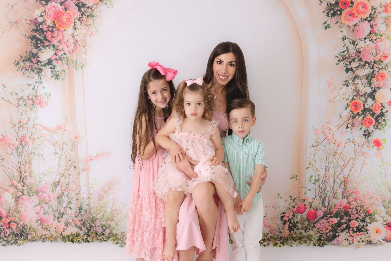 Long Island motherhood photographer, Long Island mommy & me minis, Long Island mothers day photo shoot, Nassau county mothers day minis