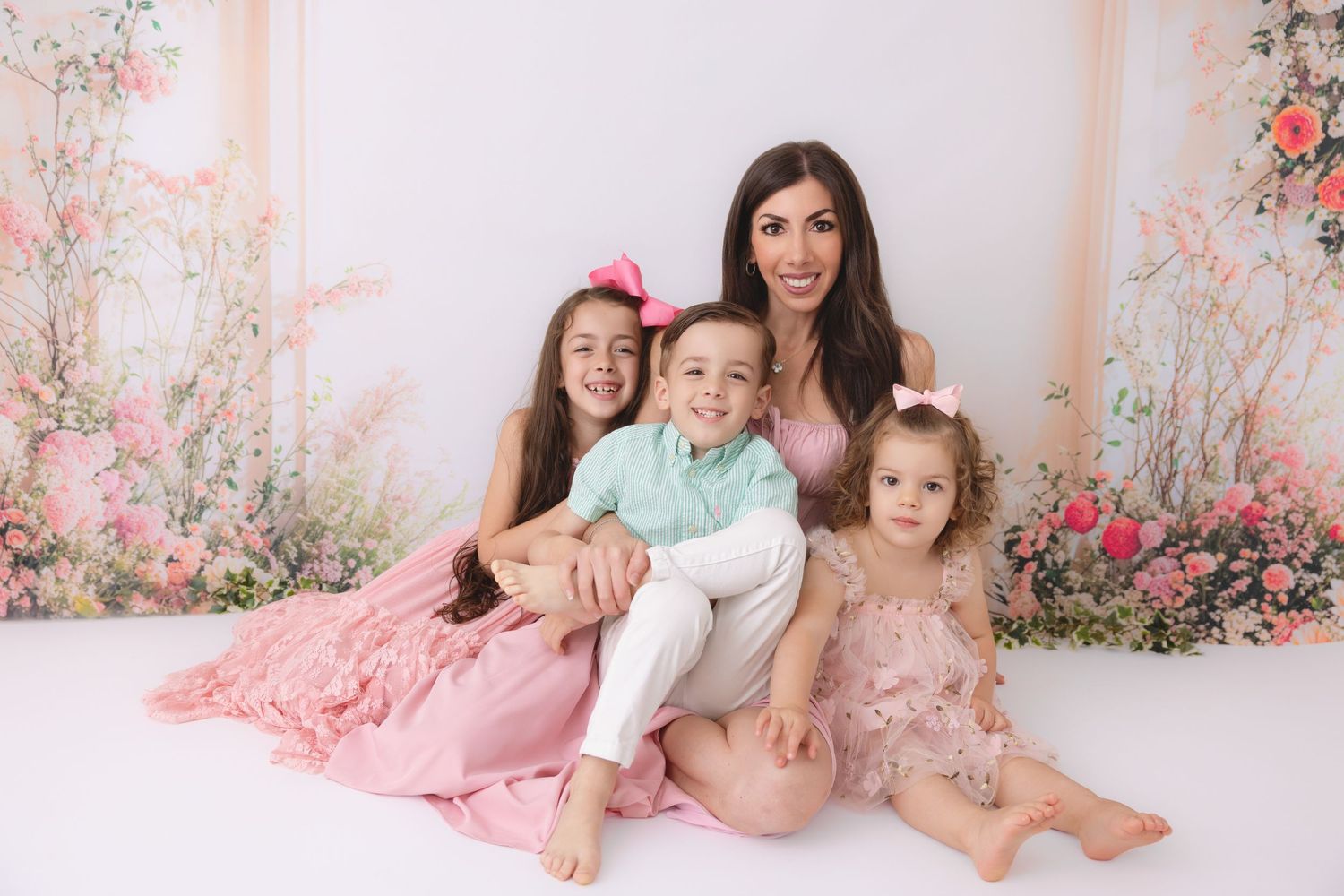 Long Island motherhood photographer, Long Island mommy & me minis, Long Island mothers day photo shoot, Nassau county mothers day minis