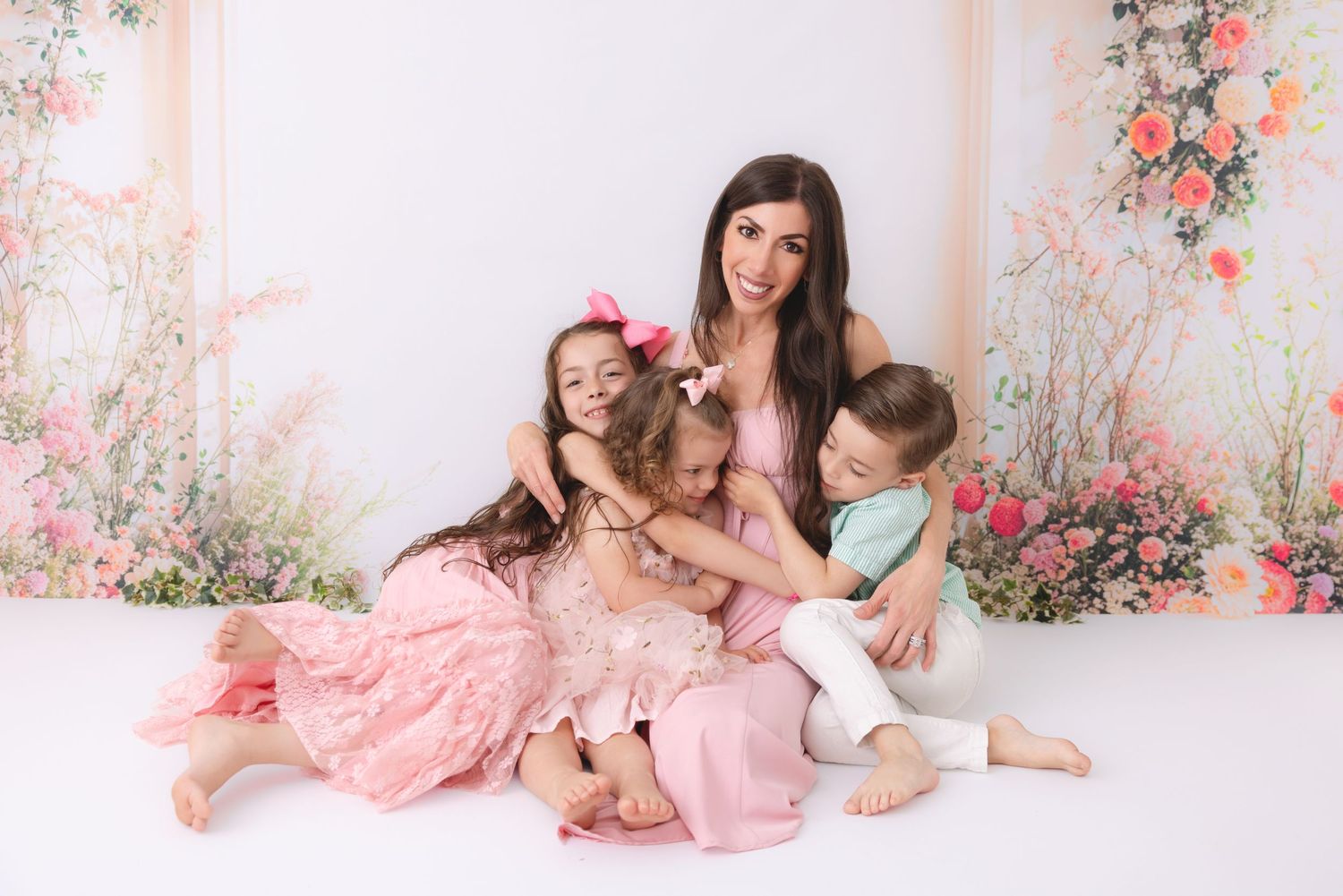 Long Island motherhood photographer, Long Island mommy & me minis, Long Island mothers day photo shoot, Nassau county mothers day minis