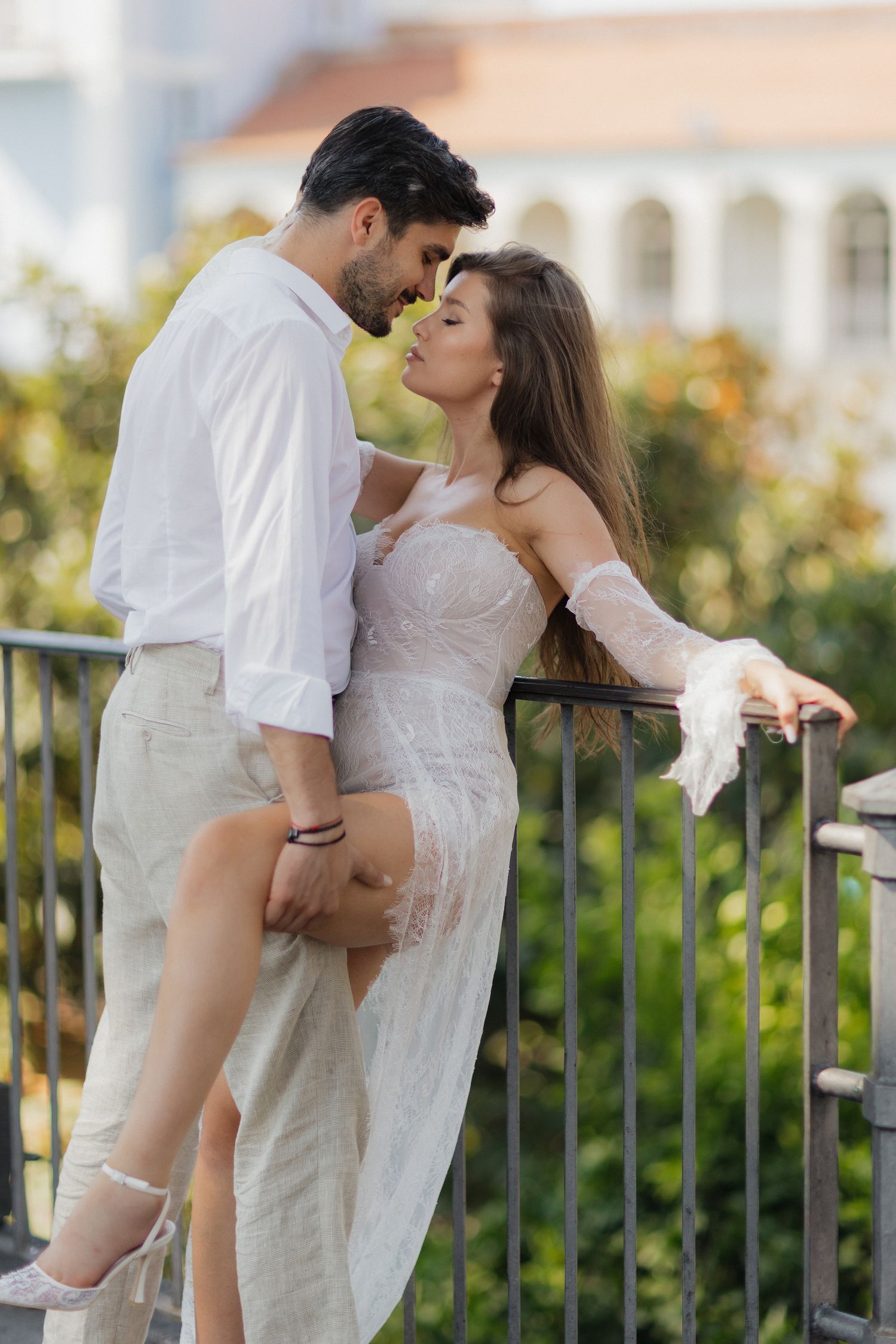 Amalfi Coast Wedding Photographer with an authentic and elegant approach. Let's create wonderful images together!