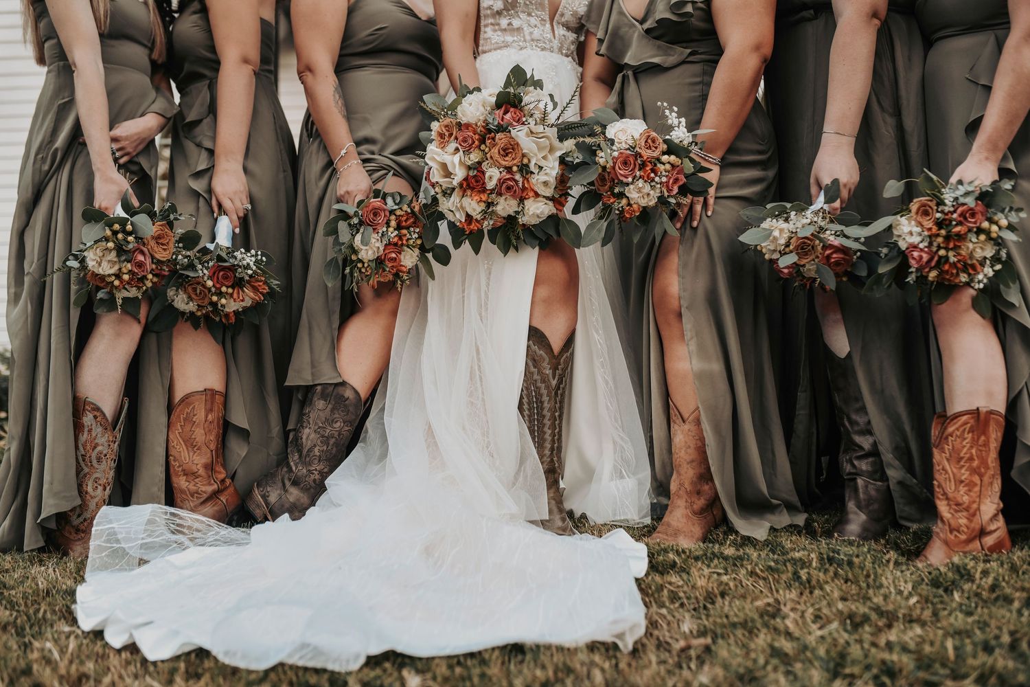 Bridesmaids photos at The Barn at Paradise wedding