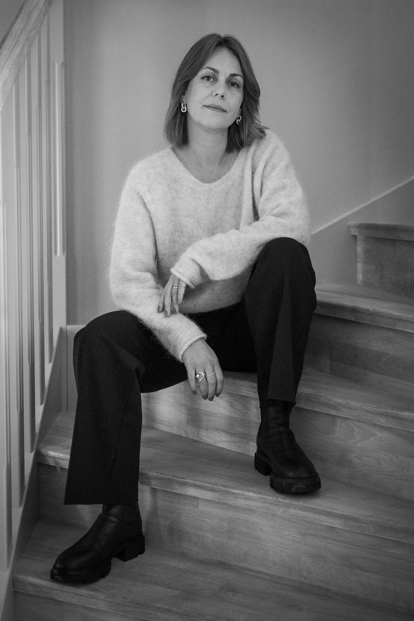 Företagsfoto av Fotograf Jessica Lindqvist - porträtt av Sofies finaste, klädbutik på Vindö.