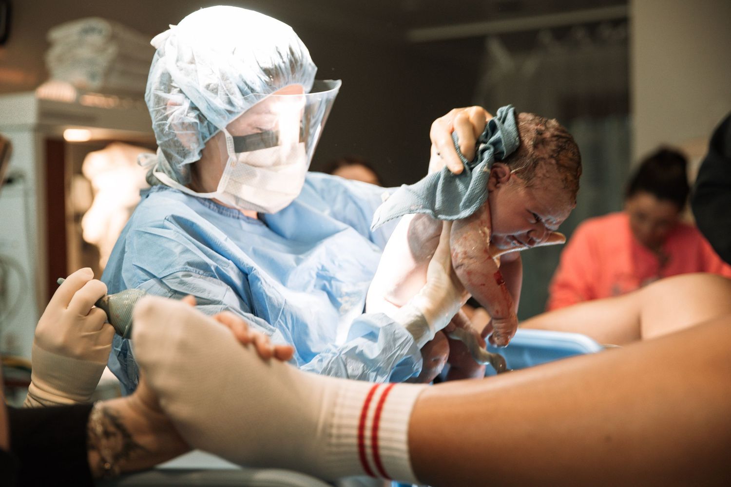 Nashville birth photographer documenting labor and delivery in a Middle Tennessee hospital