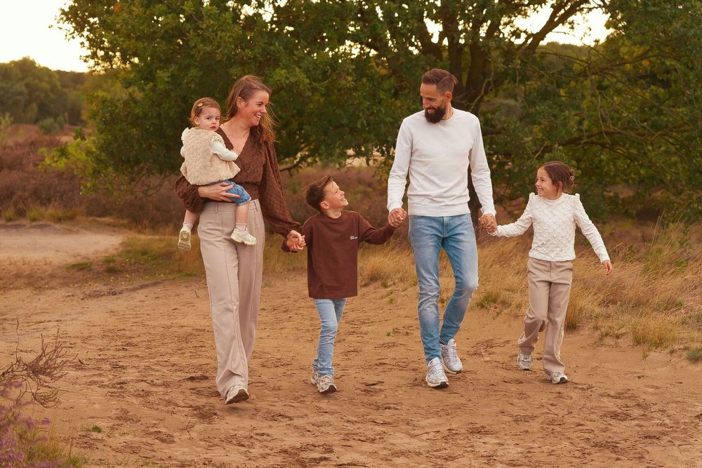 Heel de familie samen