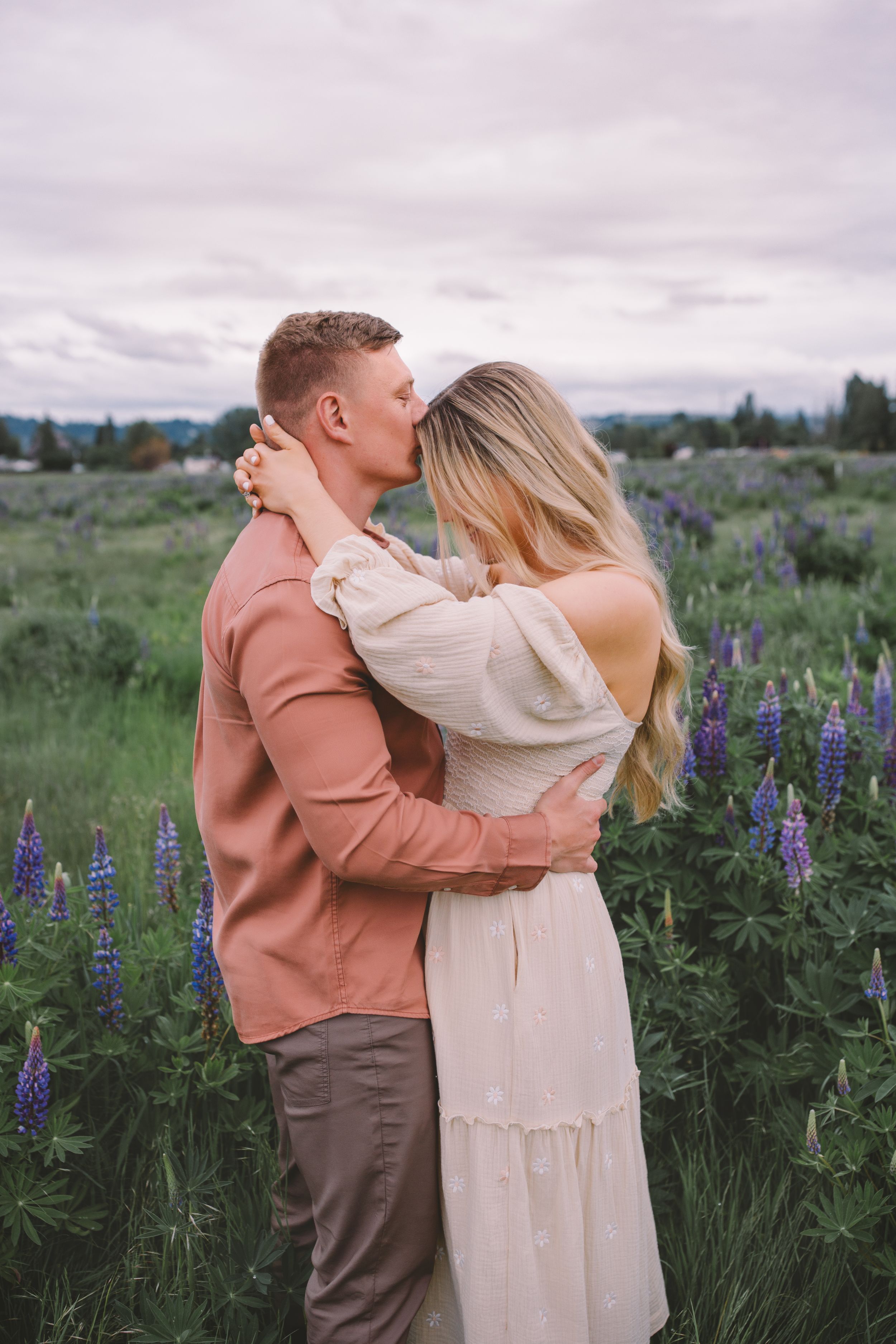 Lupine Wildflower field photography session in Tacoma Washington Spring couples photographer
