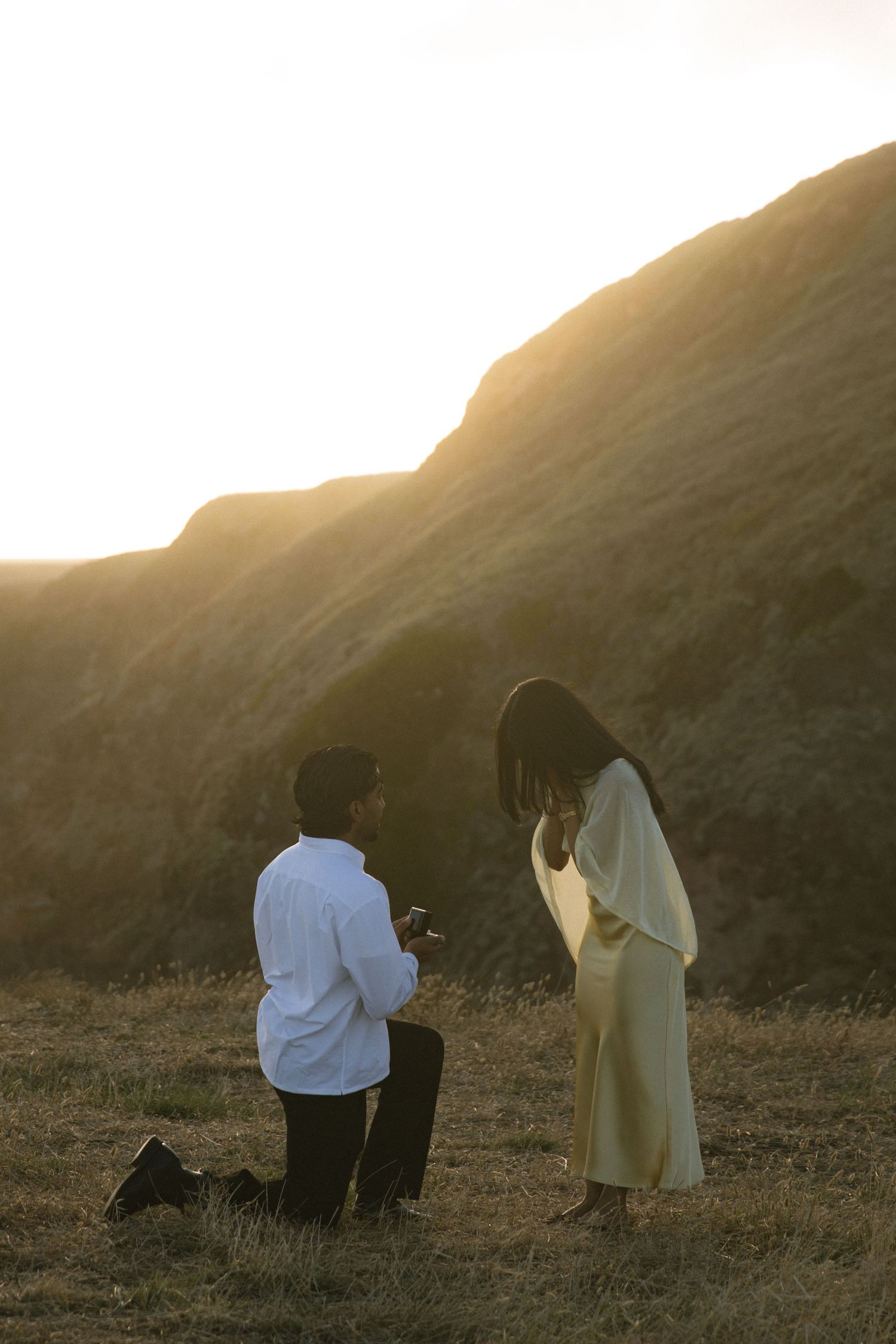 Sunset proposal photography, Melbourne proposal photographer, romantic surprise proposal, golden hour engagement, Mornington peninsula