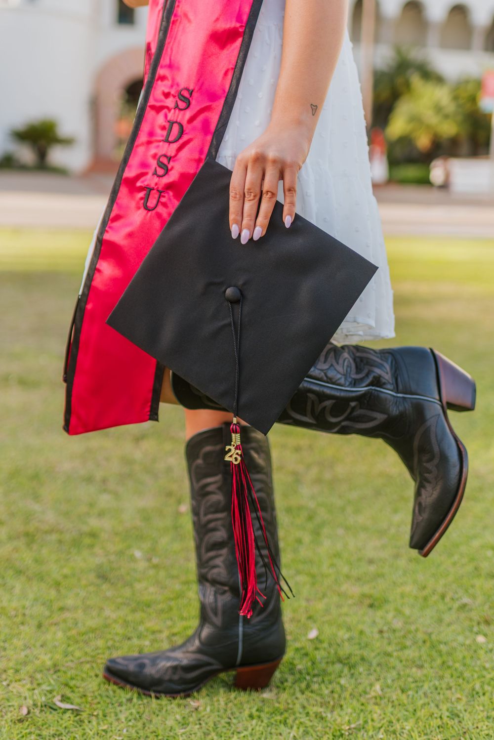 SDSU San Diego State University, Graduation Photos, Grad Photos, Golden Graduates, Anna Romani Photography
Hepner Hall
