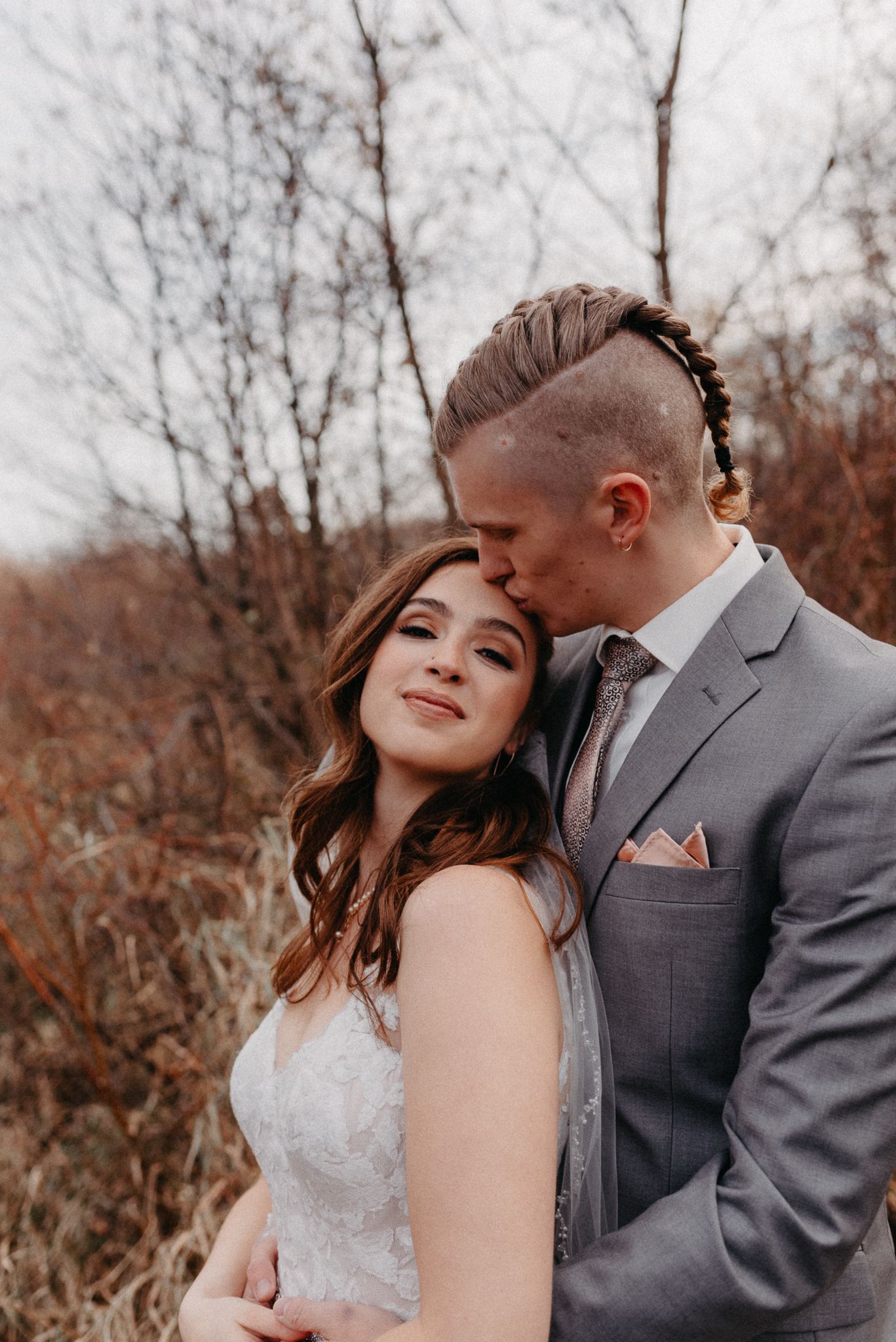 bride and groom elopement hanson park new brighton minnesota minneapolis
