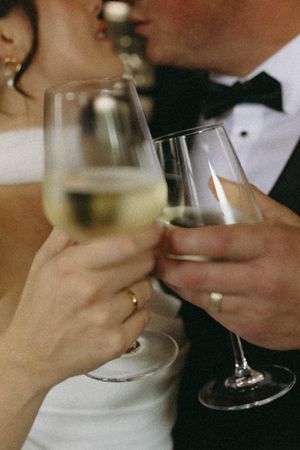 bride and groom cheers