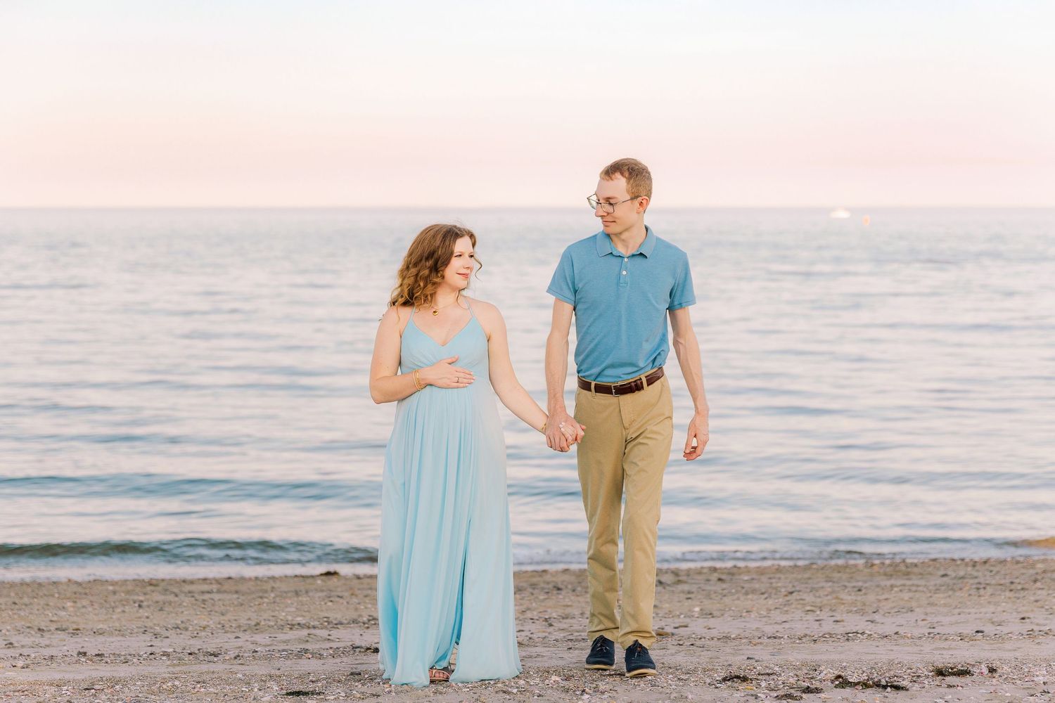 Natural, heartfelt maternity and newborn lifestyle photography in Ridgefield, Fairfield, Danbury, Wilton, Westport & New Canaan, CT.