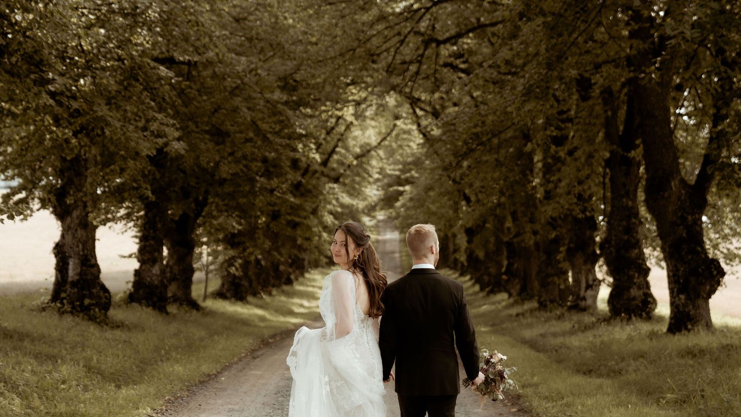 Kariannefoto - Bryllupsfotograf i Gjøvik og mjøsregionen, حجم الصورة 1500x844
