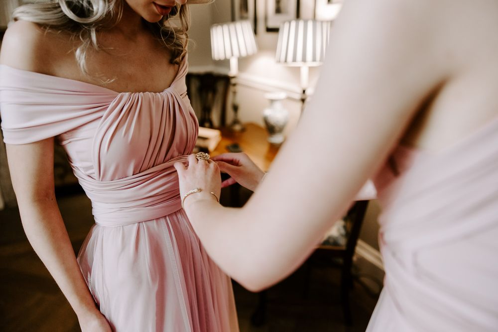 bridesmaids getting ready
