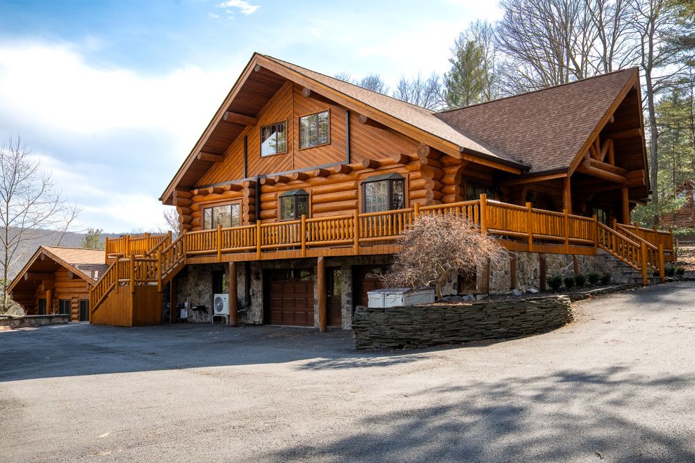 "SmithNYPhoto captures your property with crisp interior, exterior, and detail shots. Highlight every space. Book today!"