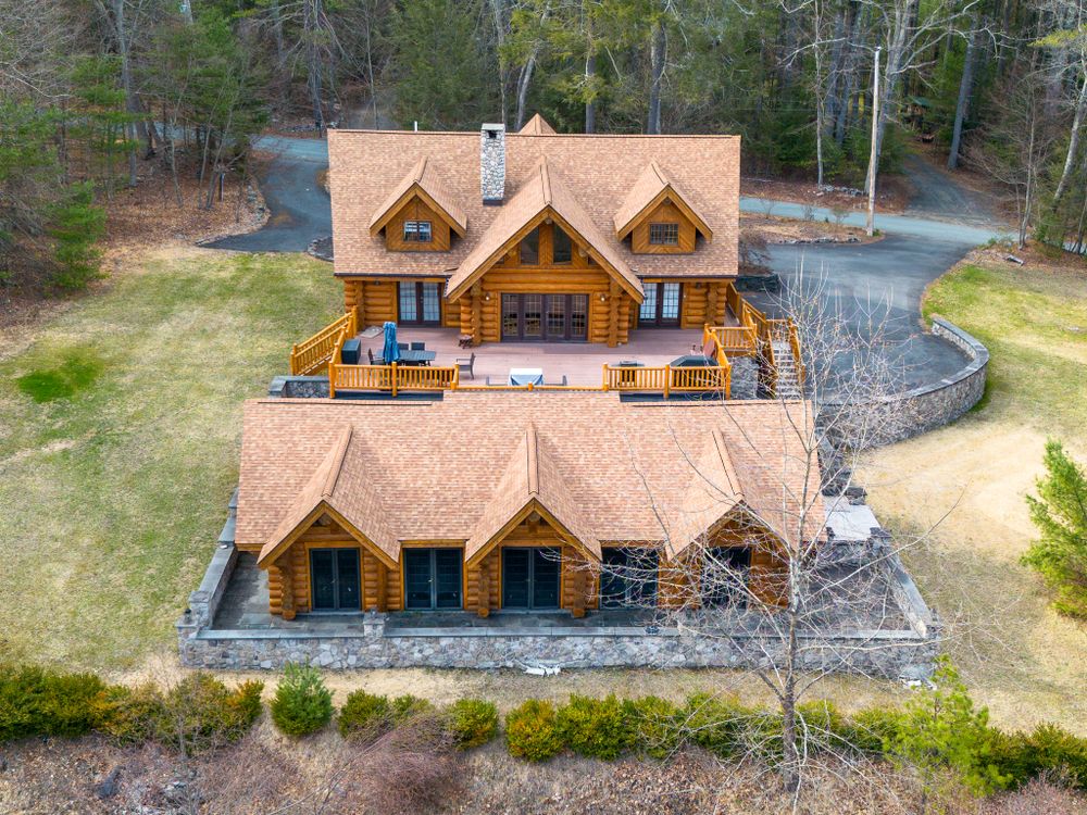 "SmithNYPhoto captures your property with crisp interior, exterior, and detail shots. Highlight every space. Book today!"