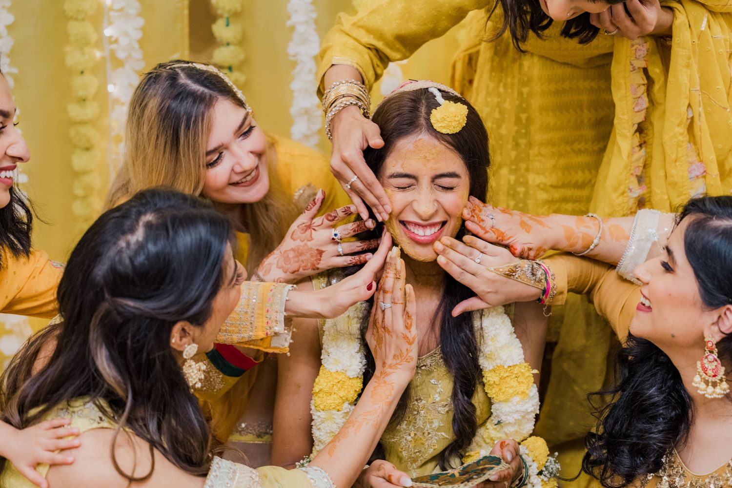 Traditional Mehndi ceremony photography in Dubai