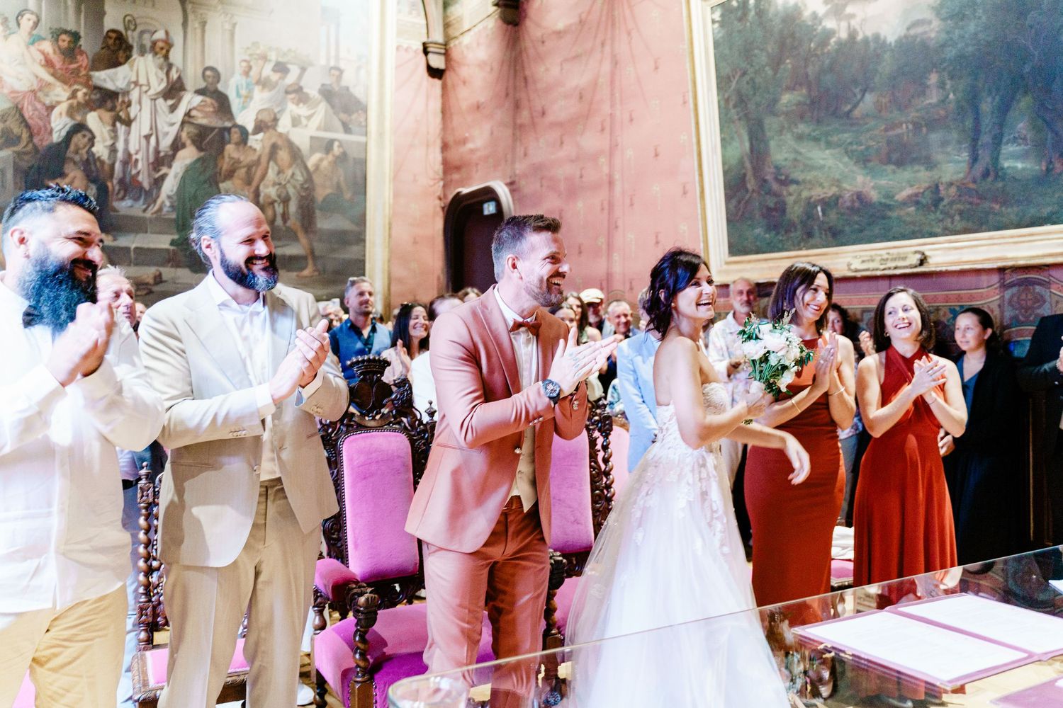 Civil wedding ceremony in Montauban with the couple surrounded by family and friends.