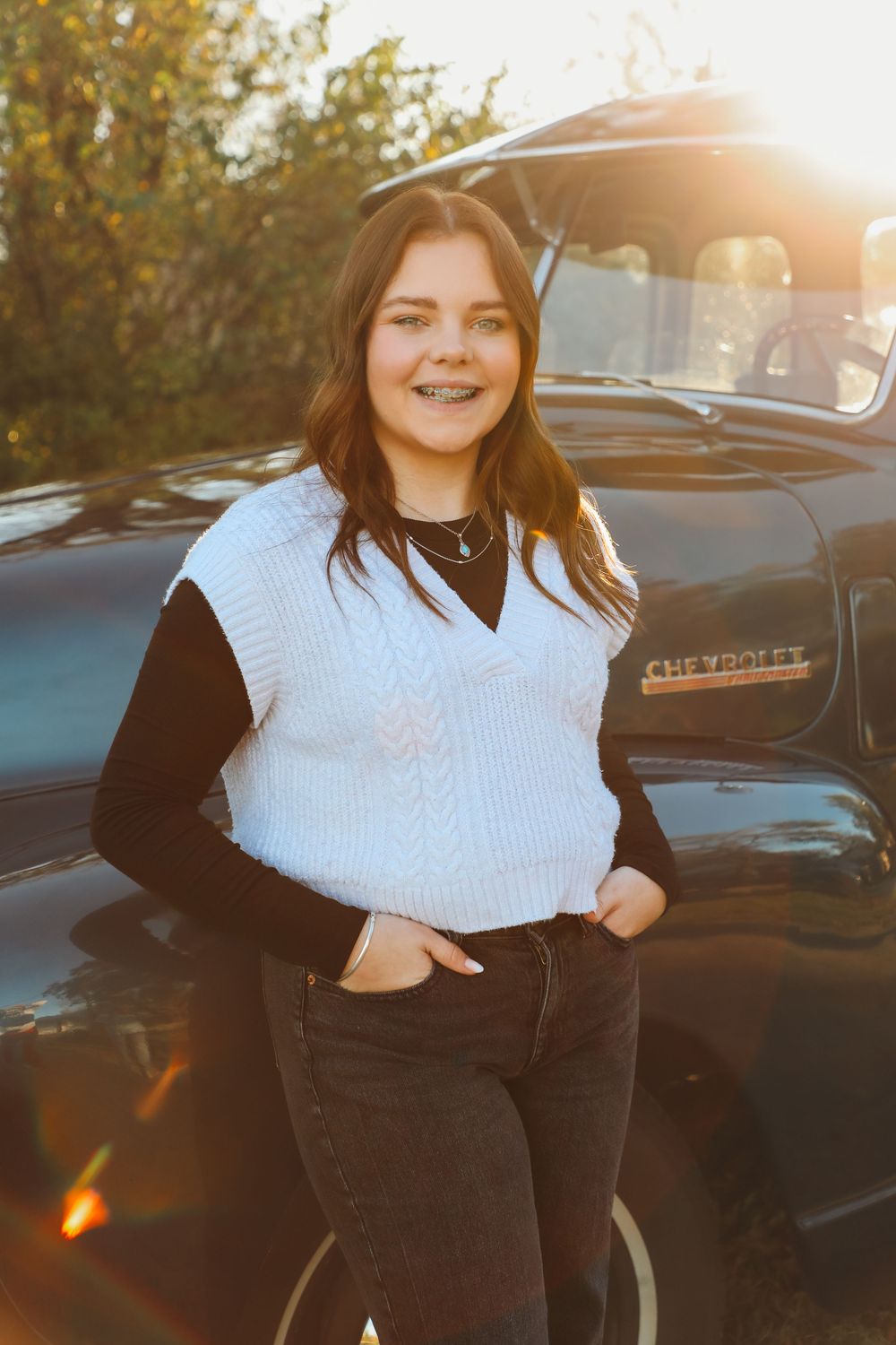 senior girl photo vintage truck