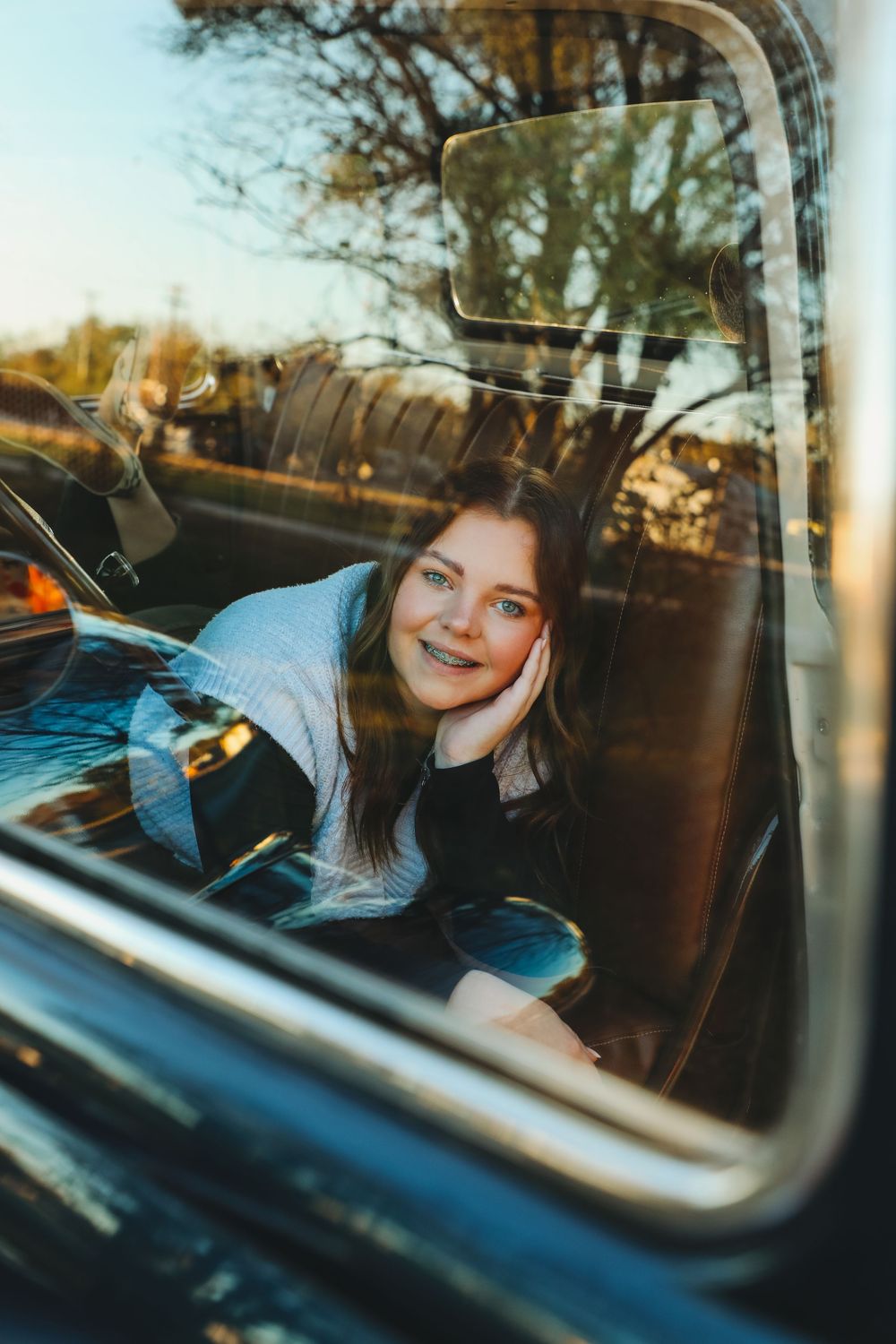 senior girl photo vintage truck
