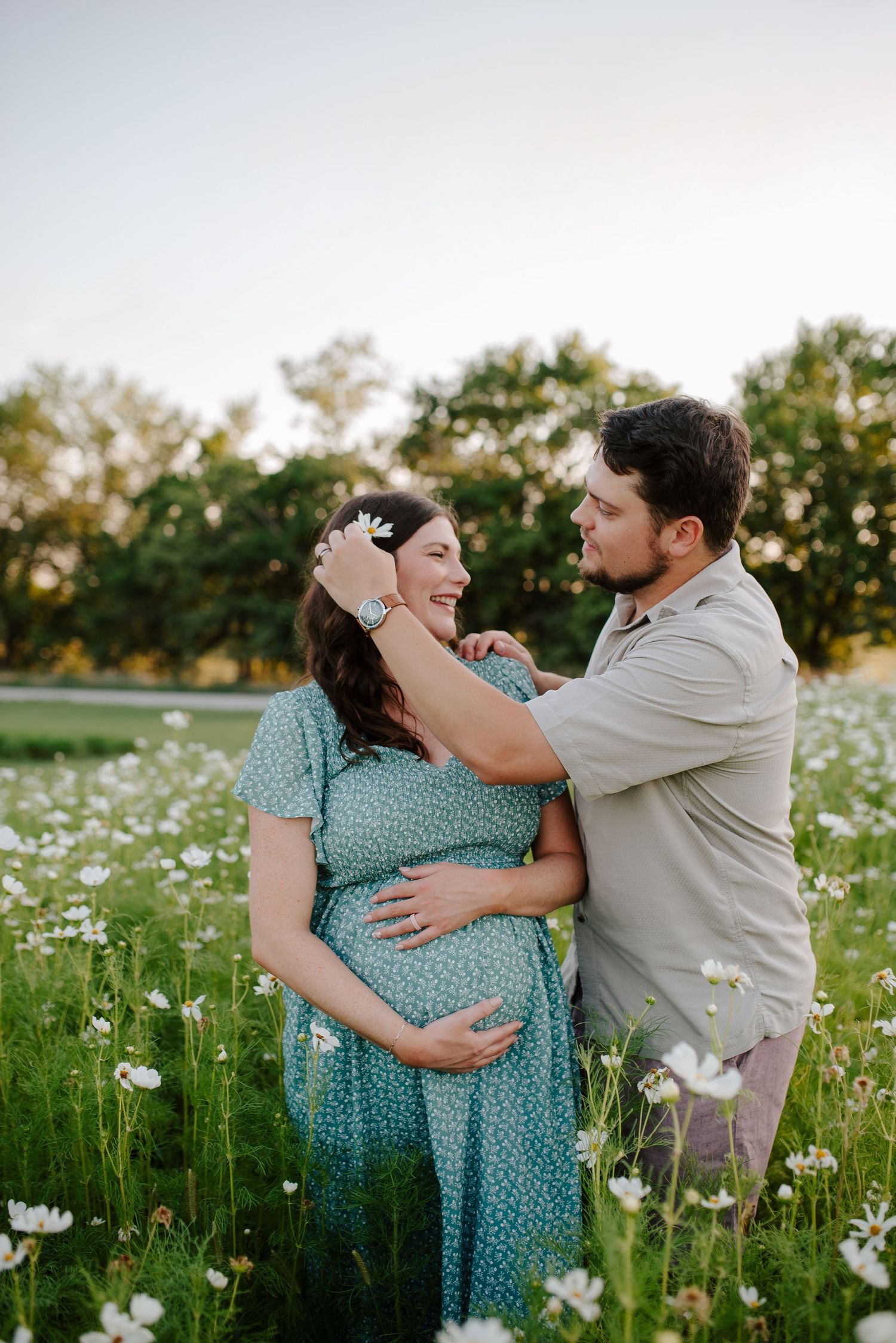 Flower field maternity session in Wichita Kansas by Jessica Nadine Photography