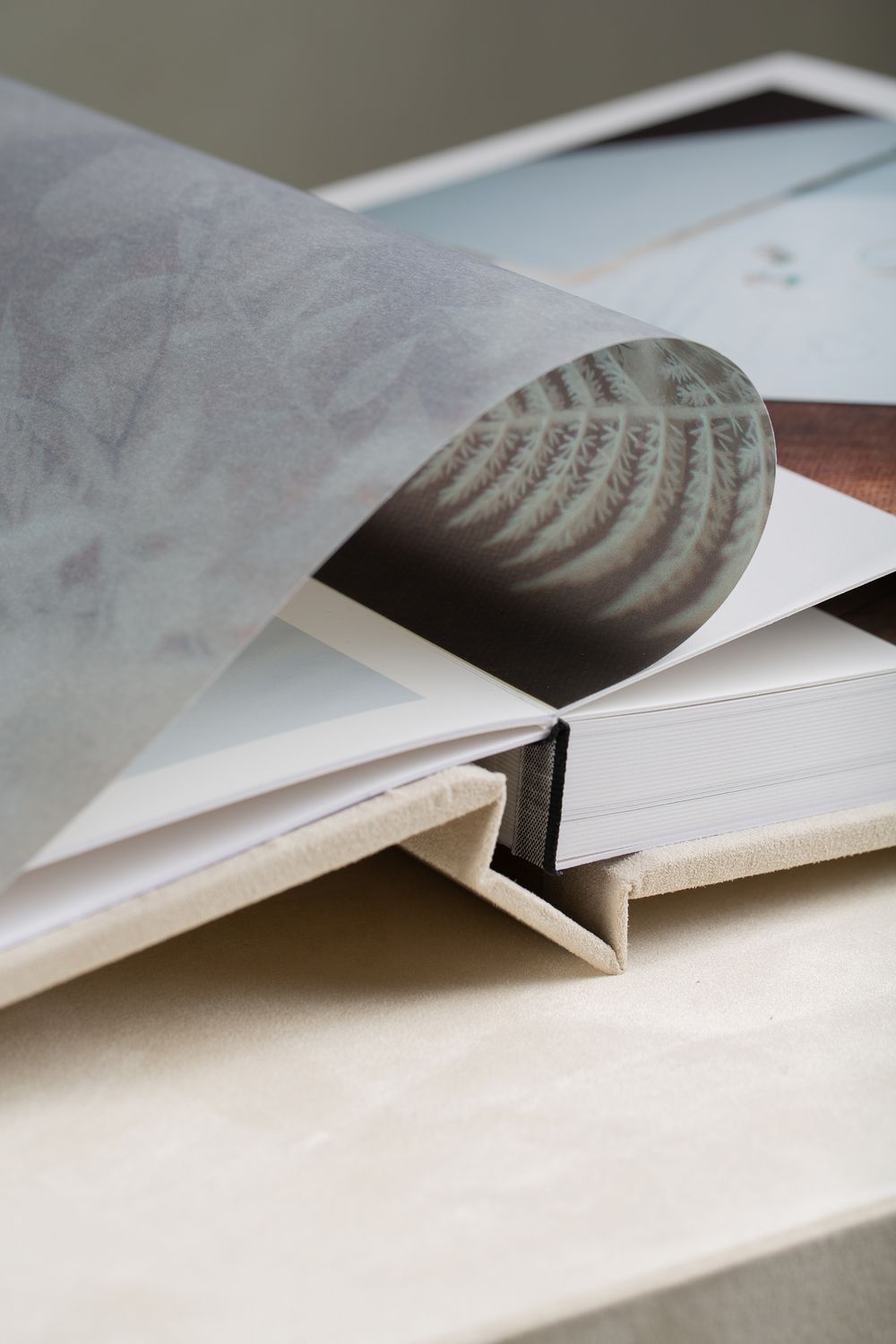 Luxury photo album with thick layflat pages portrait photography