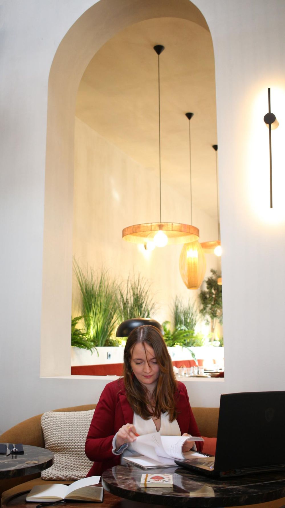 professionnel , graphiste, architecte d'intérieur
Montfort sur meu, photographe
Lumeria photo