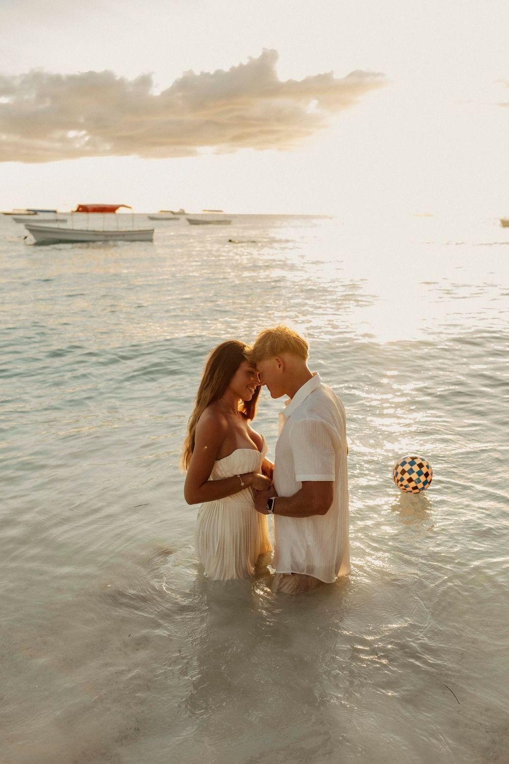Authentic love story photoshoot in Zanzibar