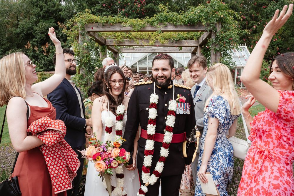 Syrencot House wedding venue Wiltshire Georgian manor confetti throw with guests