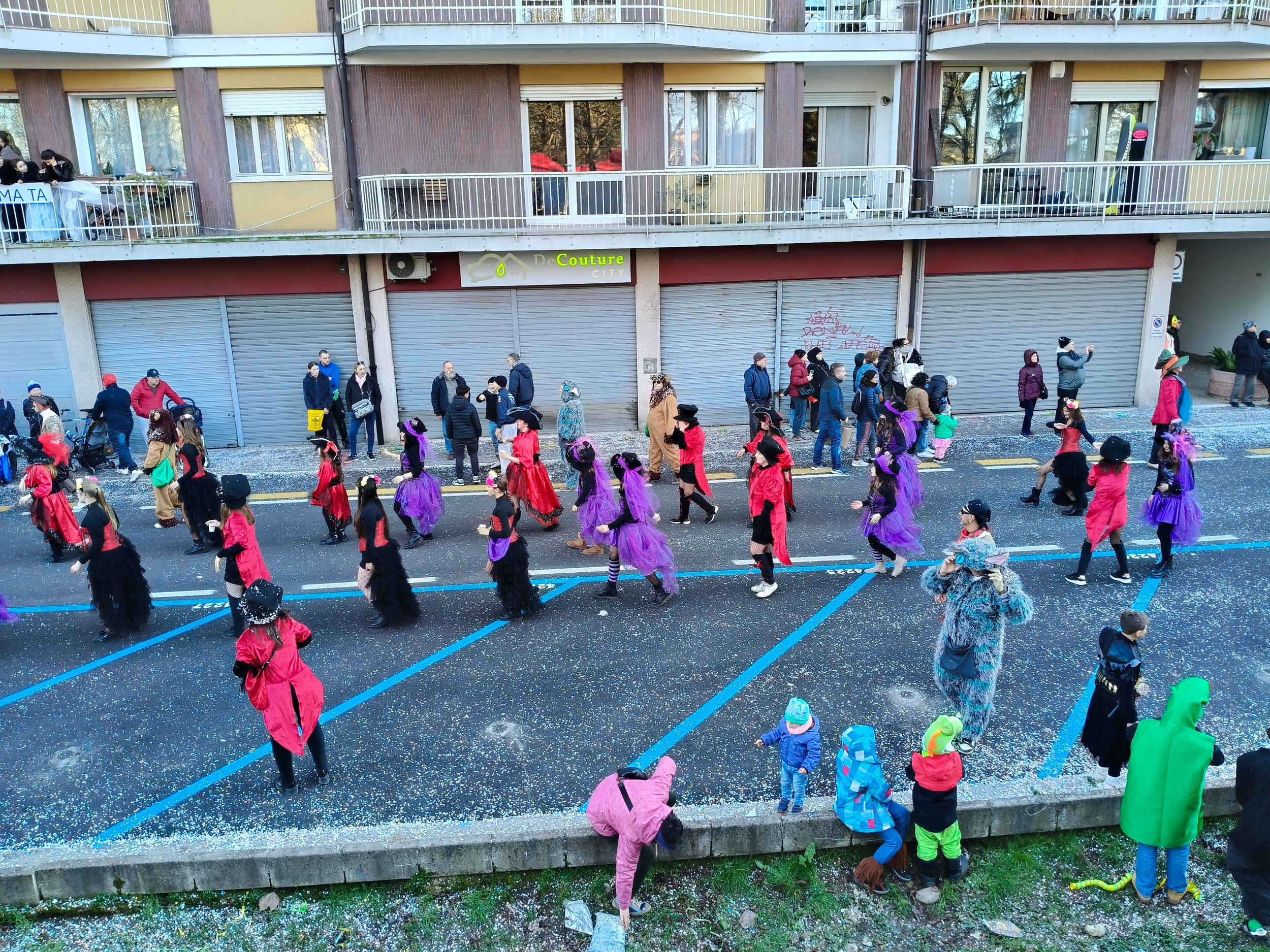 Treviso Carnival Parade 2026. The Allegra Compagnia di Porcellengo with the show “25 springs”.