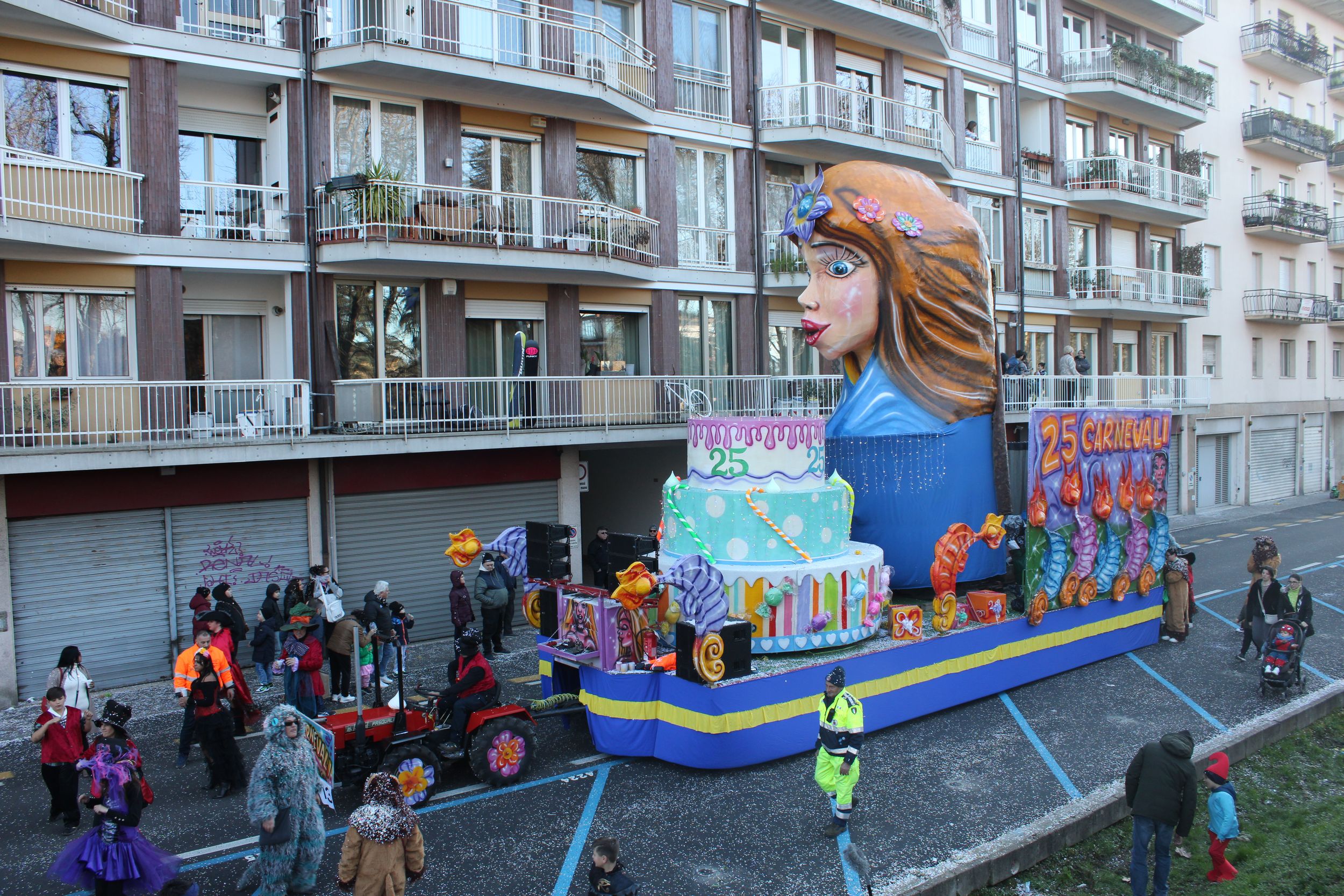 Treviso Carnival Parade 2026. The Allegra Compagnia di Porcellengo with the show “25 springs”.