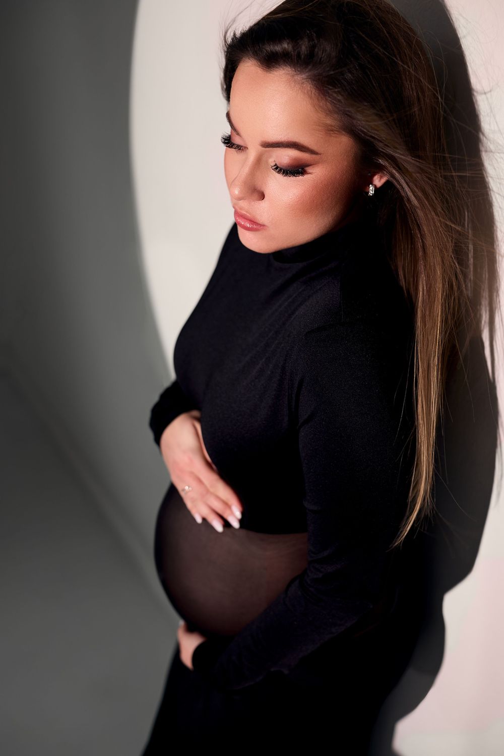 kismama portré fotozas elegans stilusban Nagykoros