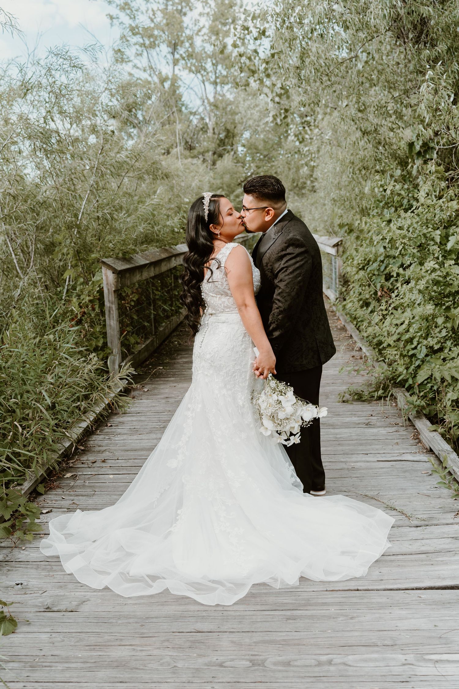 Romantic Wedding Photo of a Couple at Phalen Regional Park, Saint Paul, Minnesota | Captured by Juve Photography