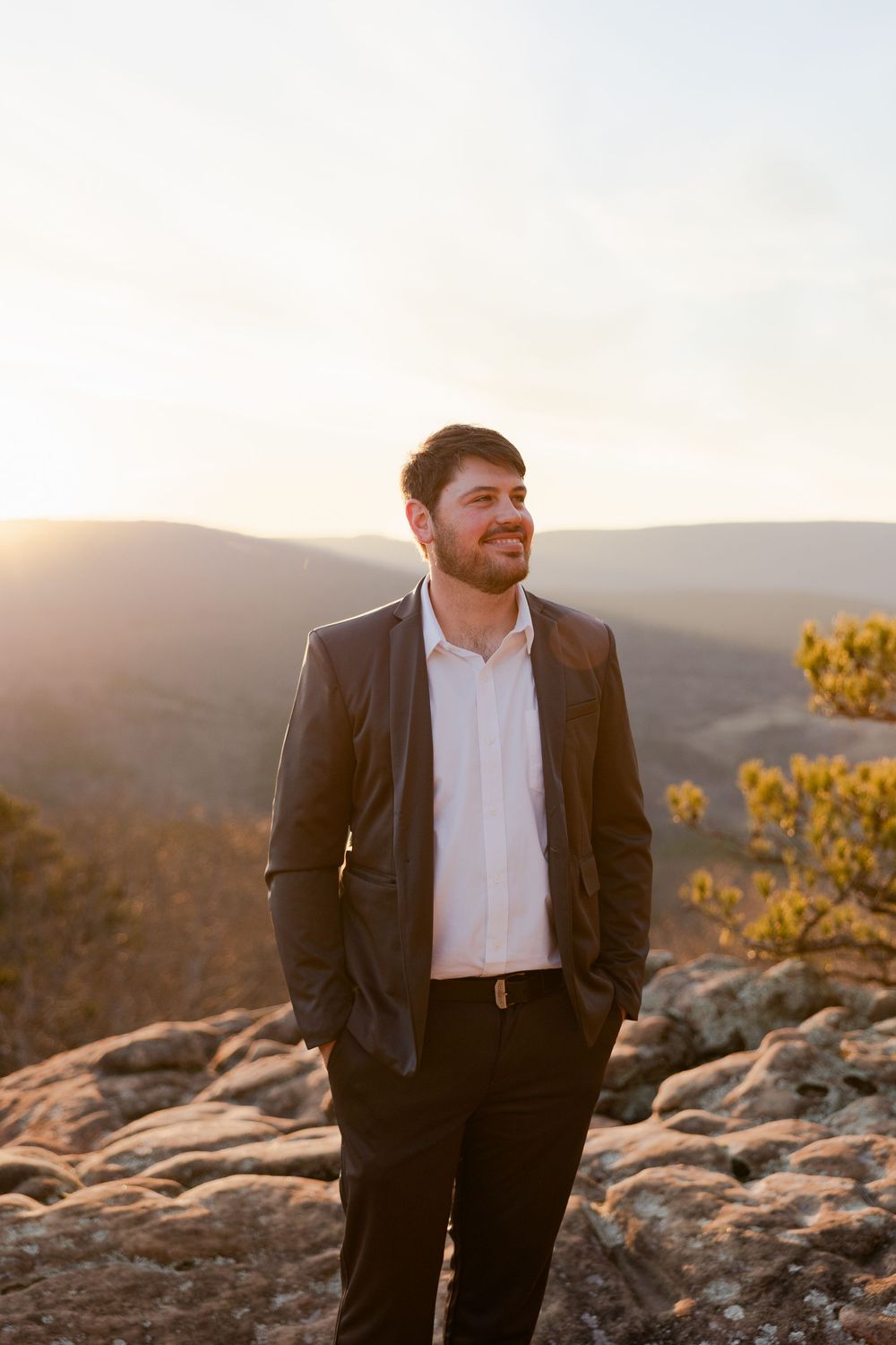 groom at buffalo river elopement