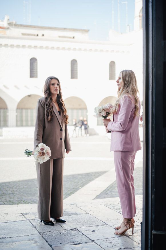 Destination Wedding photographer, Puglia Wedding, tenuta pinto italien, Basilika San Nicola, Destination Wedding