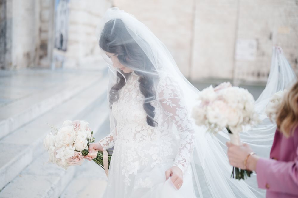 Destination Wedding photographer, Puglia Wedding, tenuta pinto italien, Basilika San Nicola, Destination Wedding