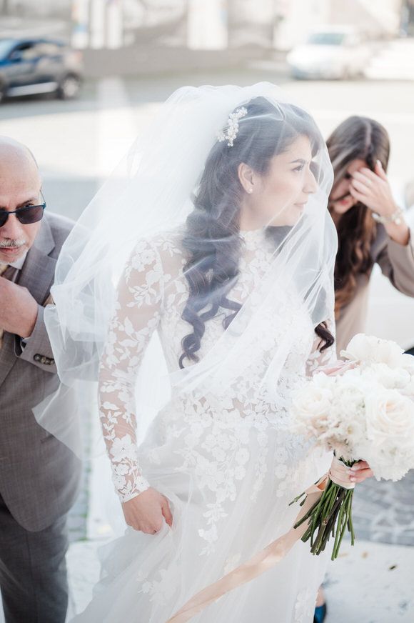 Destination Wedding photographer, Puglia Wedding, tenuta pinto italien, Basilika San Nicola, Destination Wedding
