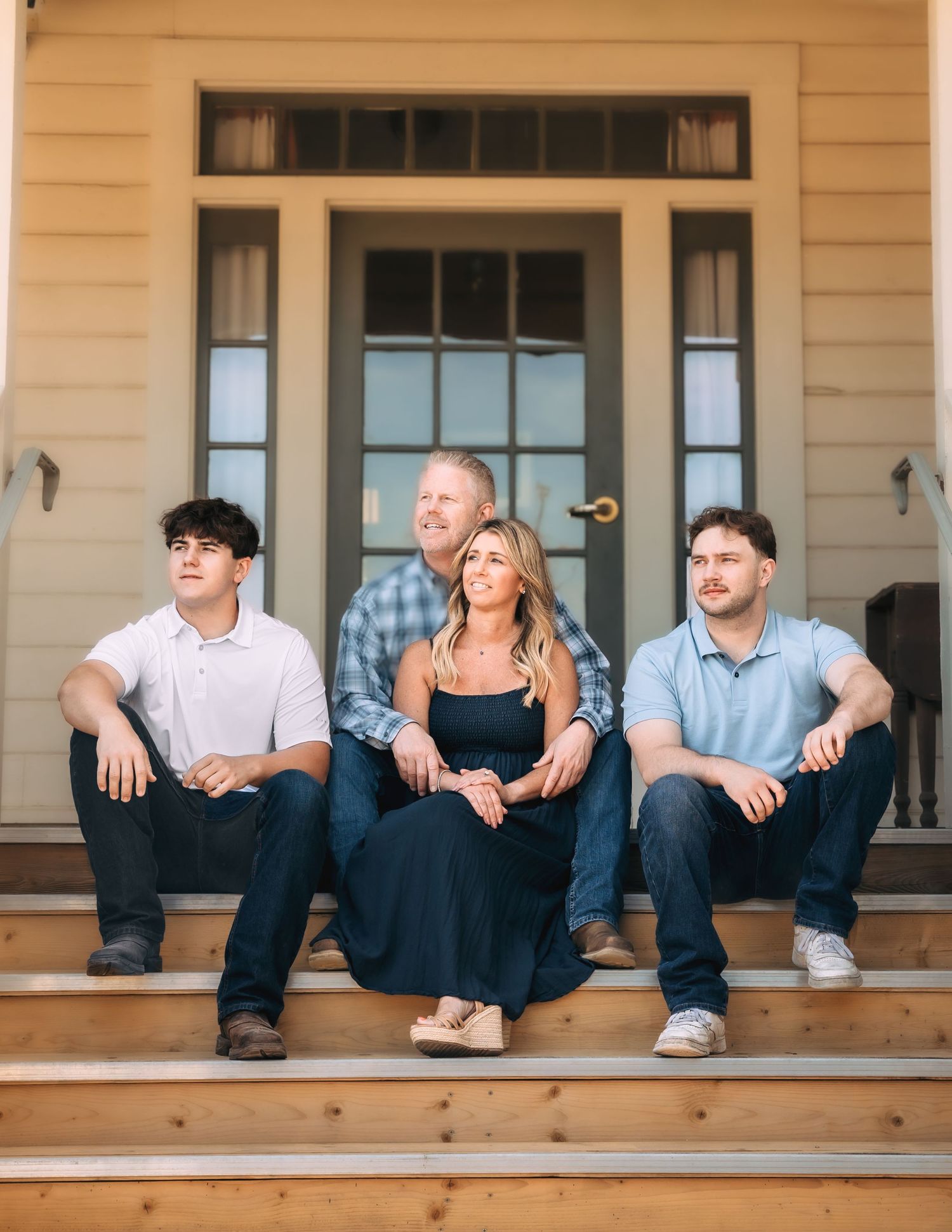 colibri captures capturing family on hot summer day in Friant,ca.