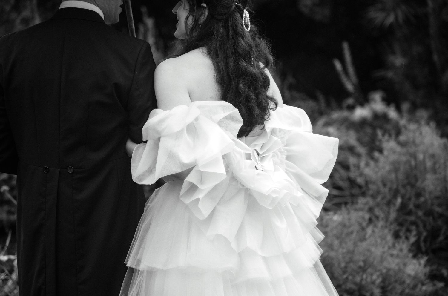 black and white candid luxury wedding photography luxury wedding photography