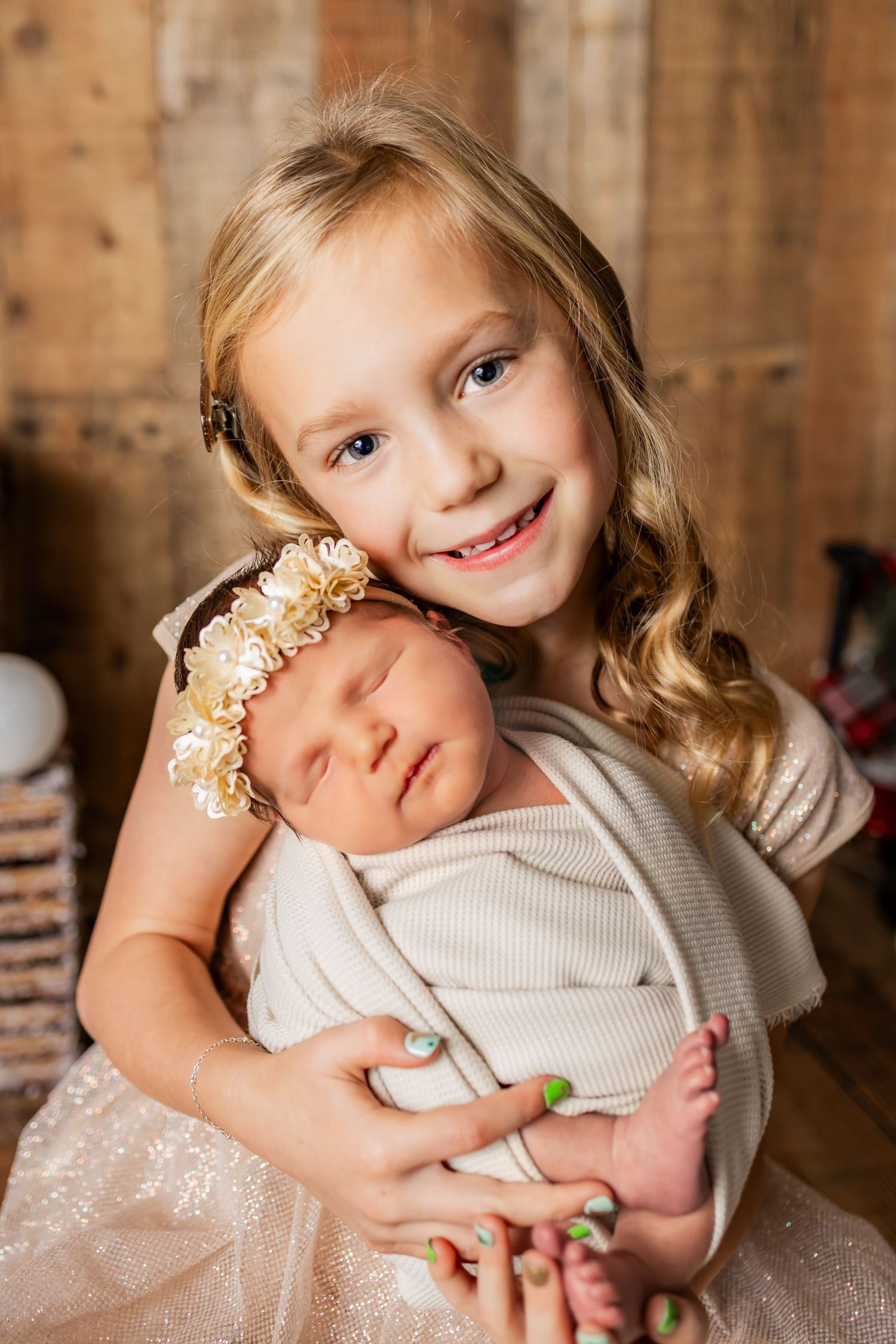 Maternity and newborn photographer in Richmond, Virginia | newborn photo session | maternity photo session