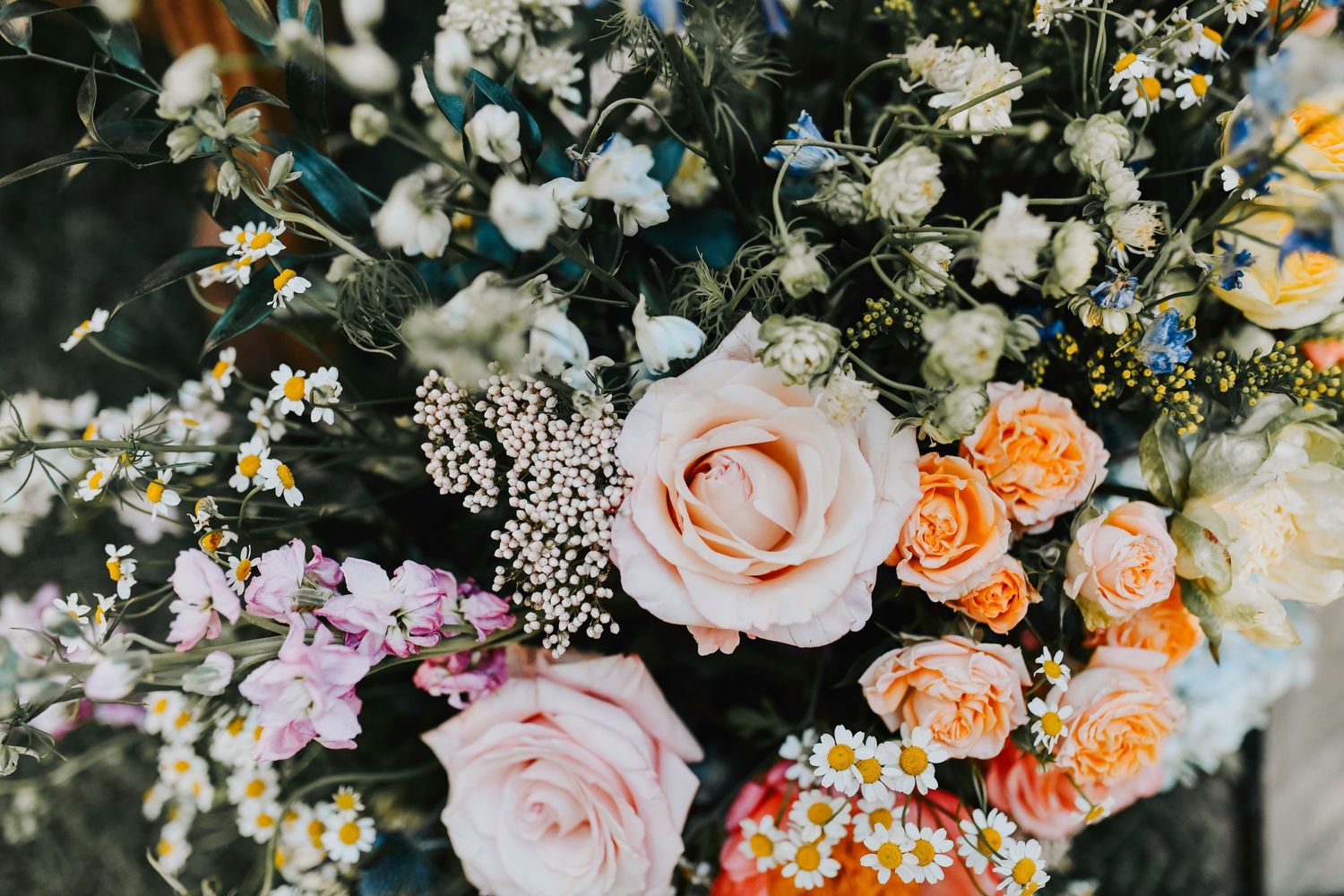 Full bridal party portraits at Whispering Oaks wedding venue captured by April Pinto Photography in Dallas-Fort Worth.