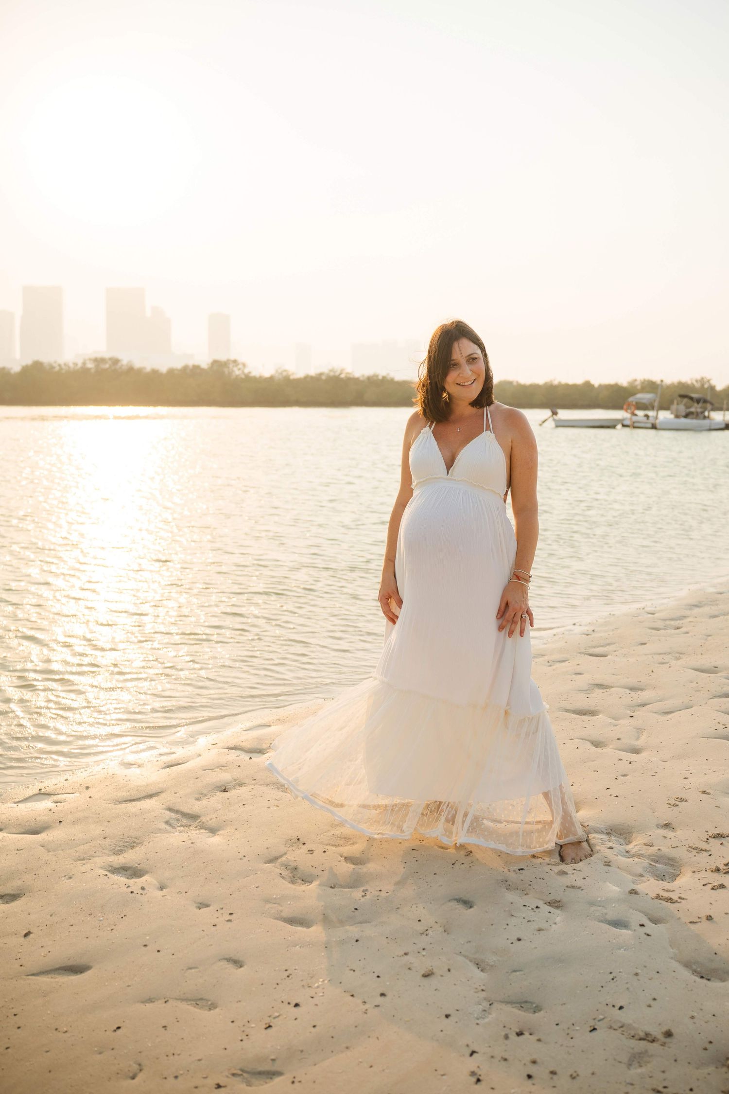 beach photoshoot in abu dhabi clinet closet options maternity sunset golden hour