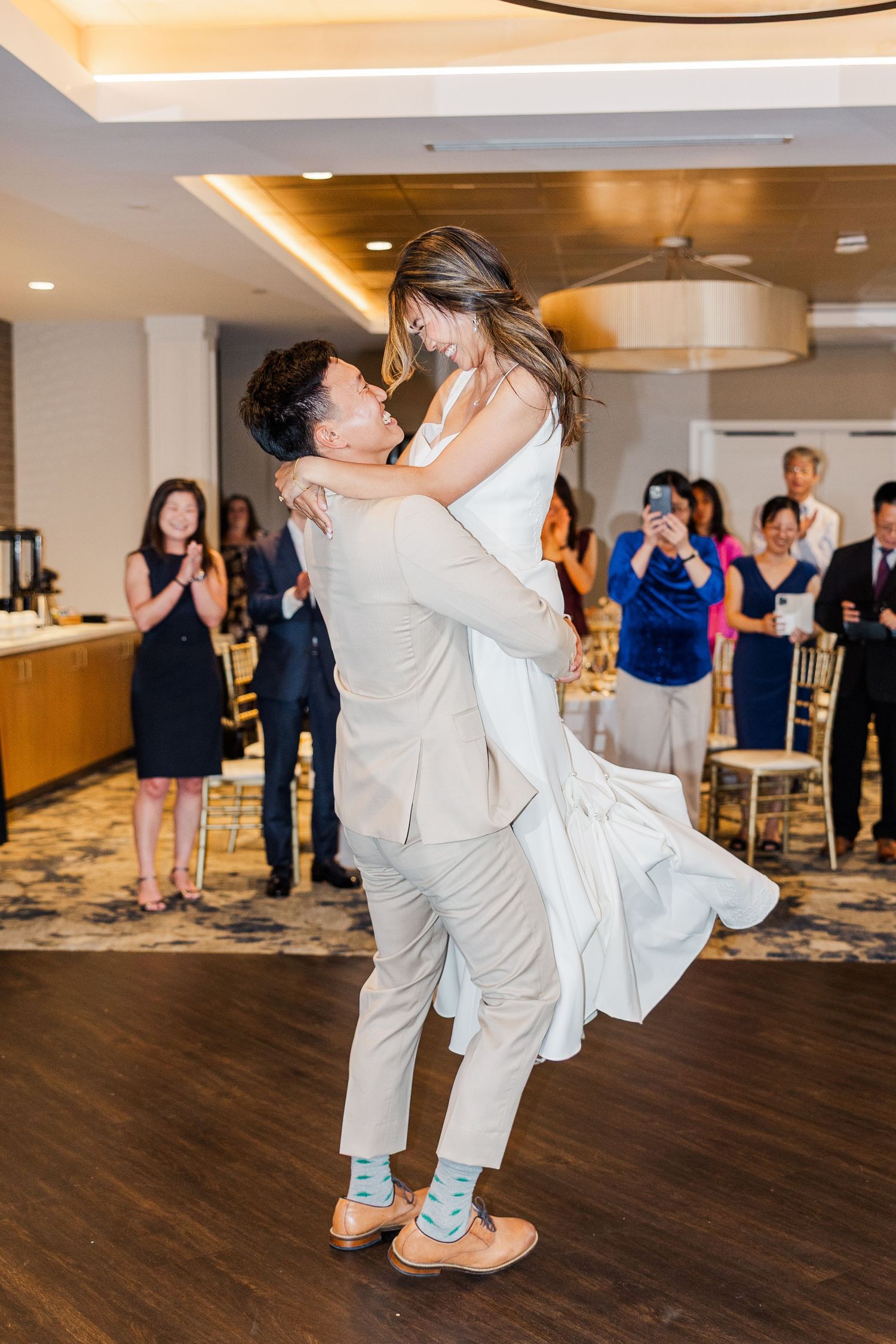 Dominion valley country club wedding pictures