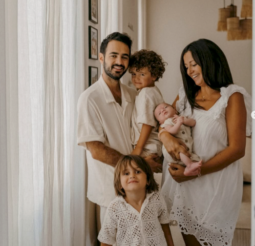 Inspiration pour shooting grande famille à la maison à Fabrègues