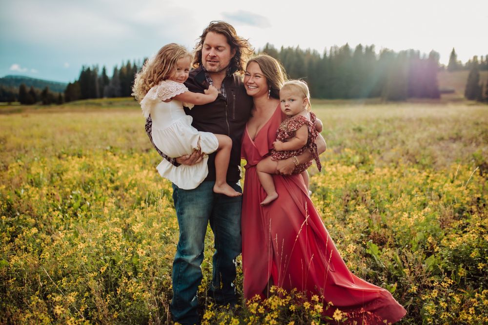 Family photo by Kristy Baker Photography, a local Steamboat Springs, Colorado photographer.