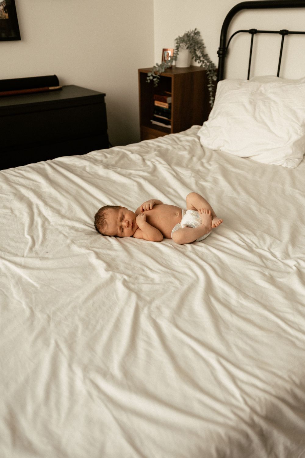 Lifestyle Photography by Marina Dams Indoors Newborn Photoshoot Vancouver