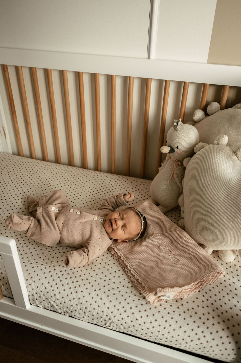 Lifestyle Photography by Marina Dams Indoors Newborn Photoshoot Vancouver