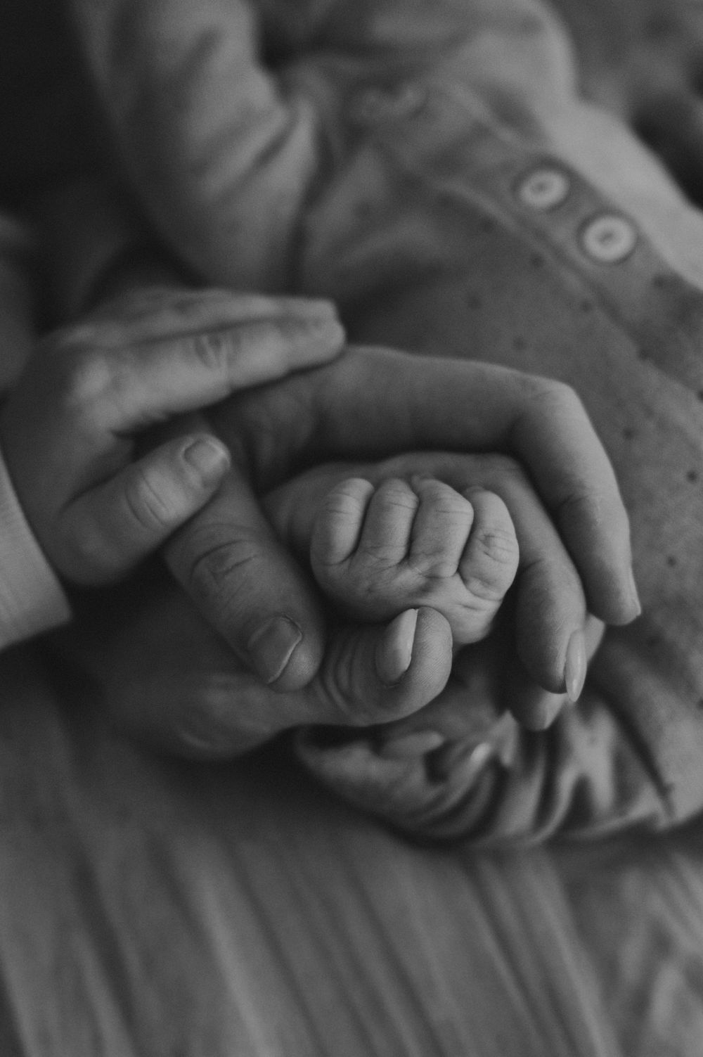 Lifestyle Photography by Marina Dams Indoors Newborn Photoshoot Vancouver