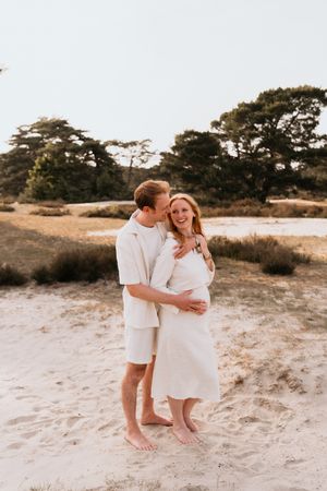 Lifestyle fotograaf Heerhugowaard voor zwangerschapshoots en gezinnen.