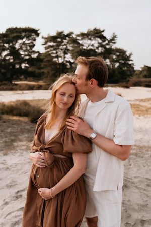 Lifestyle fotograaf Heerhugowaard voor zwangerschapshoots en gezinnen.