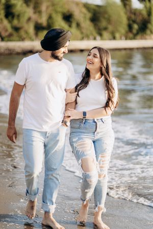 engagement photoshoot vancouver mountain photographer british columbia stanley park couple photos