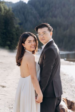 engagement photoshoot vancouver mountain photographer british columbia stanley park couple photos buntzen lake coquitlam photography
